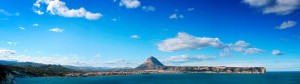 hiking holidays alicante, this is a panoramic view of the montgo and Javea area