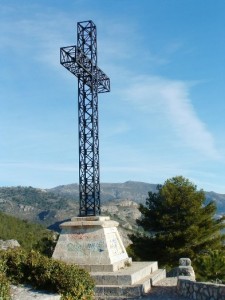 Hiking Spain Alicante, the cross at Miradores de la Solana