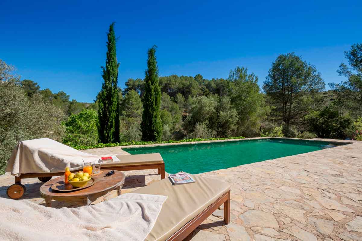cottage holidays in Spain the Pool of La Ruina 