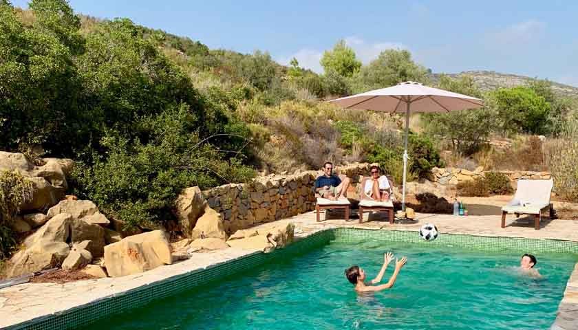 Very private pool during your finca vacation in Spain 