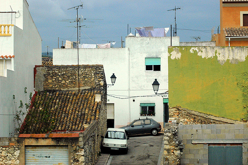 De achterkant van Gata de Gorgos, dorpen in Spanje