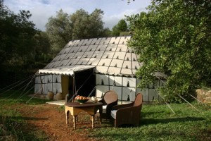 Voorkant glamping tent La Jaima, glamping Alicante