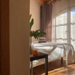 Tuindeuren naar balkon B&B Los Establos onderdeel van Casa Rural Refugio Marnes